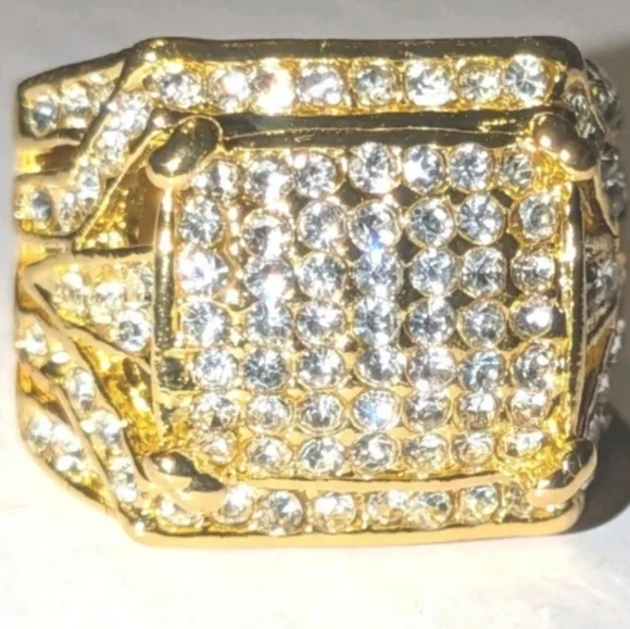 Elegant Gold Colored Men's Ring